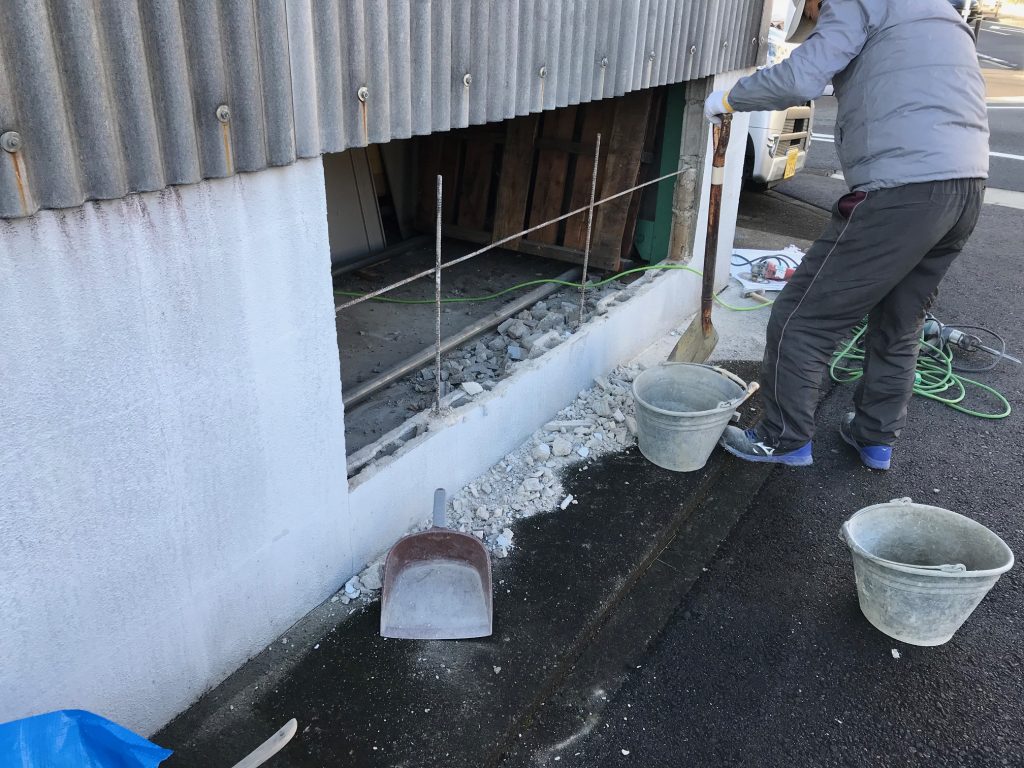愛知県名古屋市中村区　腰壁　補修工事