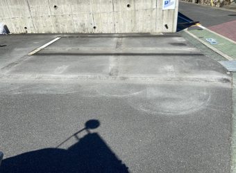 愛知県名古屋市天白区　駐車場ライン工事　抹消　区画線