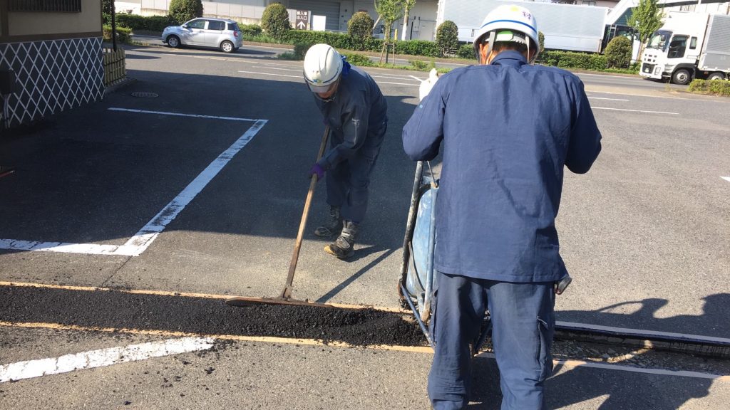 愛知県海部郡蟹江町　店舗配管工事後の舗装復旧工事　