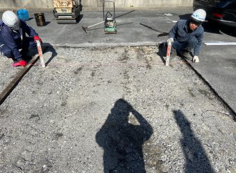 名古屋市天白区　駐車場修繕工事　アスファルト　ライン引き