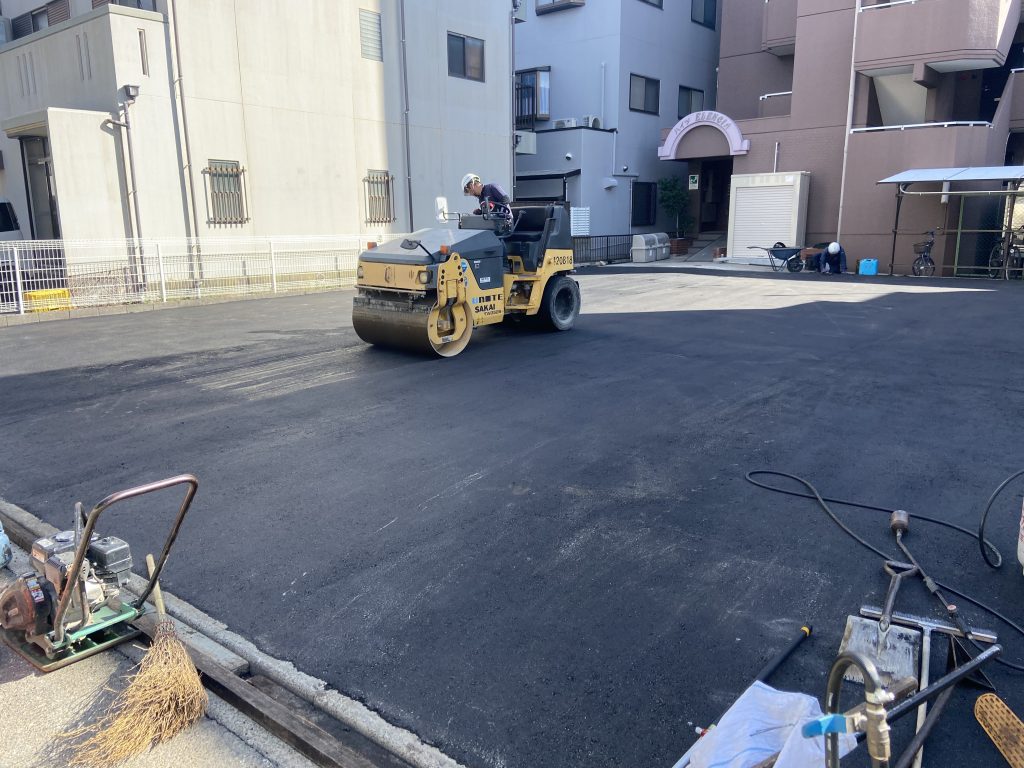 名古屋市南区にて月極駐車場の整備工事