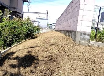 雑草対策工事を施工しました