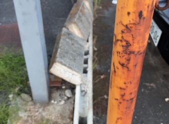 ブロックが崩れている箇所を直しました